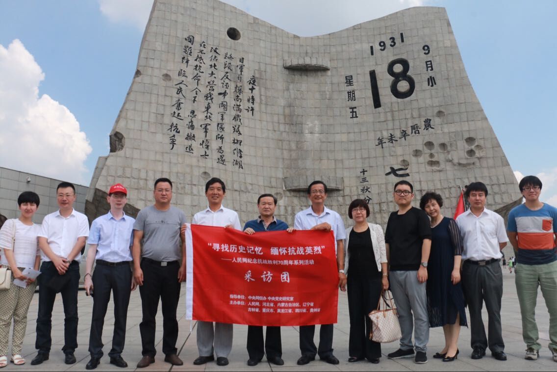 11�����磬����W�����߿���·�����L�F������ꖡ��š�һ�ˡ��o���^���^���L�����L�F�ɆT�ڡ��š�һ����׃�����v��ǰ��Ӱ����ꑼӽ� �z��