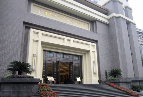 ��ǰ��������Wӛ�ߺ͏���Փ���W�ѽM�ɵġ����Қvʷӛ�����ѿ���Ӣ�ҡ���ӣ��ؑcվ��С����������Ї������h�ɚvʷ����^���^��