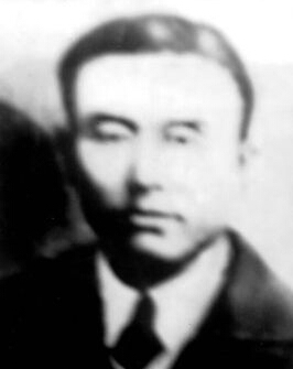 ��h��1902�ꡪ��1938�꣩�M�壬 ԭ���w�sɽ�������w���ܣ��|��ʡ����Ж|����ˡ���·܊����߅܊�^����܊�օ^˾��T��1931�ꡰ��һ�ˡ���׃�󣬅����˖|����������܊��1938��4��5�գ����h�M����ǲ��������߅�^�I�����ն������·������܊�e�ӿ�꠵���ʮһ�Γ�֧꠸�˾��T��1938��10����Ѯ����ָ�]��꠹���O���ĵ��ϳ����w�壬�ڑ��У�ؓ���������ڔ��˵�厵���ǰ�����x�CȻ����ؑ������1938��12��14�Չ��Ҡ�����2014��9��1��������������һ����������Ӣ�ҡ�