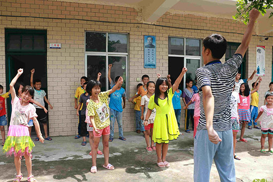 �V�|�t�ƴ�W��΢�m���ġ�����F��ڏV�|ʡ�����������ͬ��С�W֧�̣�־Ը�߽�ͬ��С�W�W���\��ǰ�������Ԝp���\�ӂ�����