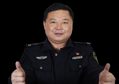 全國(guó)人大代表、黃山“守松人”